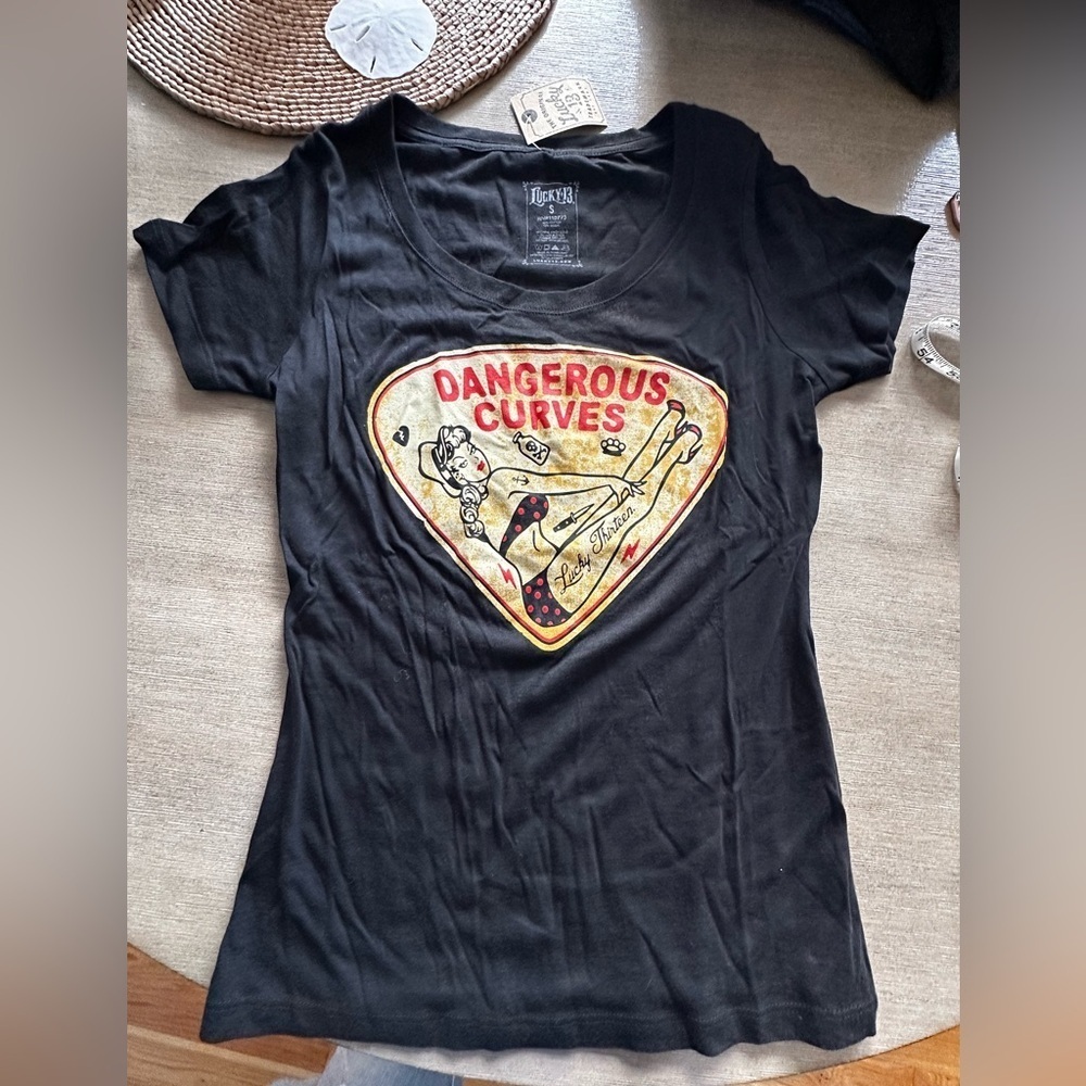 Lucky 13 Women's Dangerous Curves
Scoop Neck T-Shirt Black nwt small - Picture 3 of 8